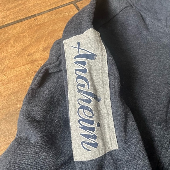 Anaheim Ducks Colosseum Zip up jacket women’s small - Picture 4 of 5